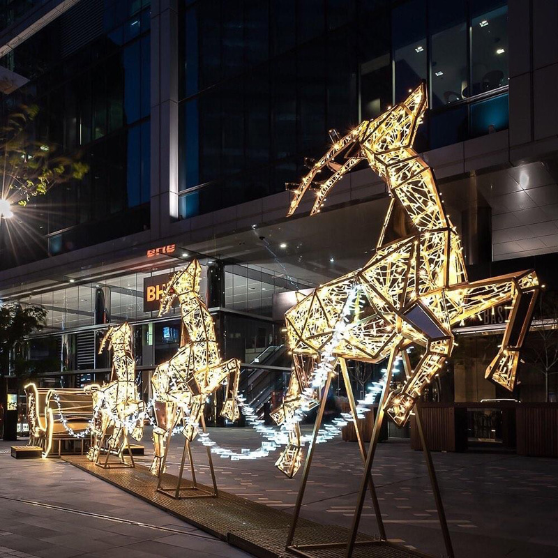 屋外のクリスマスイルミネーションは安全ですか?